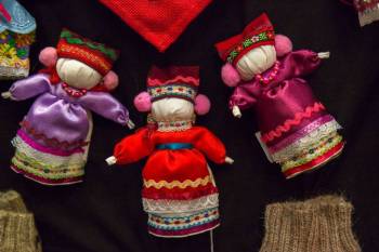 Выставка «Куклы, сделанные своими руками»